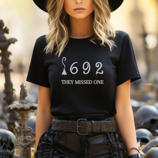 1692 They Missed One/ Women's Short-Sleeve T-Shirt