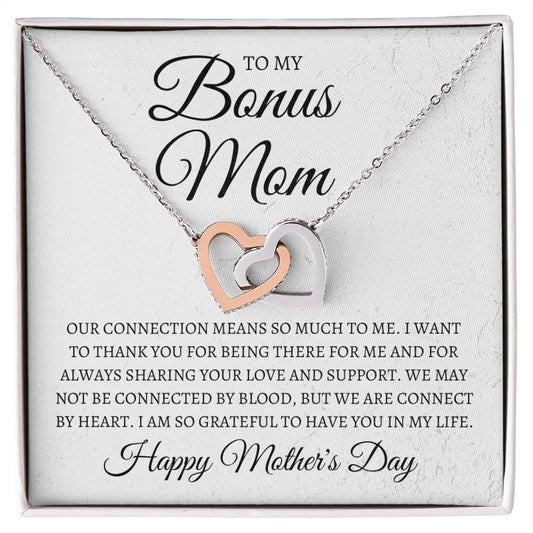 To My Bonus Mom / Interlocking Heart Necklace / Personalized Message Card